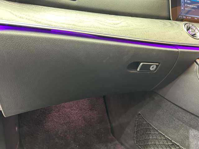 メルセデス・ベンツ ＣＬＳ２２０ｄ スポーツ エクスクルーシブPKG 千葉県 2018(平30)年 4.7万km ダイヤモンドホワイト サンルーフ　/純正ナビ　/３６０°ＡＣＣ　/ＨＵＤ　/黒革　/シートヒーター　/ベンチレーター　/パワーシート　/ＬＥＤヘッドライト　/ハイビームアシスト/電動リアゲート　/アンビエントライト　/ＡＭＧ２０インチＡＷ