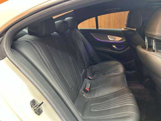 メルセデス・ベンツ ＣＬＳ２２０ｄ スポーツ エクスクルーシブPKG 千葉県 2018(平30)年 4.7万km ダイヤモンドホワイト サンルーフ　/純正ナビ　/３６０°ＡＣＣ　/ＨＵＤ　/黒革　/シートヒーター　/ベンチレーター　/パワーシート　/ＬＥＤヘッドライト　/ハイビームアシスト/電動リアゲート　/アンビエントライト　/ＡＭＧ２０インチＡＷ