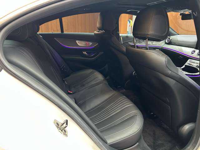 メルセデス・ベンツ ＣＬＳ２２０ｄ スポーツ エクスクルーシブPKG 千葉県 2018(平30)年 4.7万km ダイヤモンドホワイト サンルーフ　/純正ナビ　/３６０°ＡＣＣ　/ＨＵＤ　/黒革　/シートヒーター　/ベンチレーター　/パワーシート　/ＬＥＤヘッドライト　/ハイビームアシスト/電動リアゲート　/アンビエントライト　/ＡＭＧ２０インチＡＷ