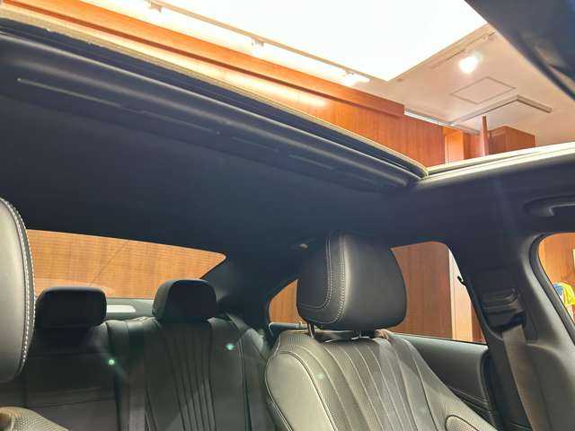 メルセデス・ベンツ ＣＬＳ２２０ｄ スポーツ エクスクルーシブPKG 千葉県 2018(平30)年 4.7万km ダイヤモンドホワイト サンルーフ　/純正ナビ　/３６０°ＡＣＣ　/ＨＵＤ　/黒革　/シートヒーター　/ベンチレーター　/パワーシート　/ＬＥＤヘッドライト　/ハイビームアシスト/電動リアゲート　/アンビエントライト　/ＡＭＧ２０インチＡＷ