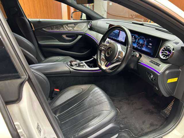 メルセデス・ベンツ ＣＬＳ２２０ｄ スポーツ エクスクルーシブPKG 千葉県 2018(平30)年 4.7万km ダイヤモンドホワイト サンルーフ　/純正ナビ　/３６０°ＡＣＣ　/ＨＵＤ　/黒革　/シートヒーター　/ベンチレーター　/パワーシート　/ＬＥＤヘッドライト　/ハイビームアシスト/電動リアゲート　/アンビエントライト　/ＡＭＧ２０インチＡＷ
