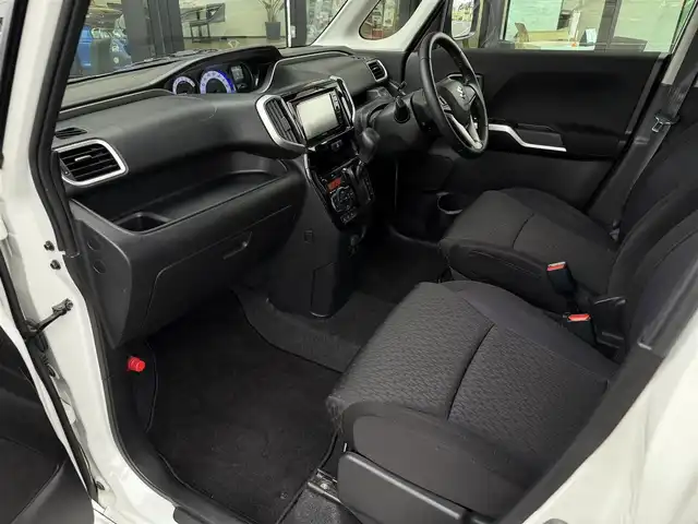 スズキ ソリオ バンディット HV MV 栃木県 2016(平28)年 7.9万km ピュアホワイトP KENWOODナビ/Bluetoothオーディオ/ワンセグTV走行中視聴可能/DVD再生機能/バックカメラ/ステアリングリモコン/左側パワースライドドア /運転席シートヒーター/シートバックテーブル/nanoe搭載フルオートエアコン/LEDヘッドライト/前後ドライブレコーダー/純正15インチAW/スマートキー×2