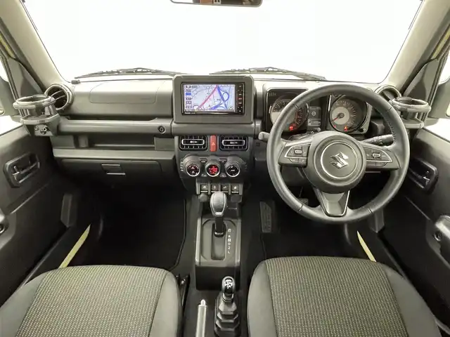 スズキ ジムニー XC 熊本県 2022(令4)年 4.3万km シフォンアイボリーメタリックブラック2トーンルーフ ワンオーナー　/禁煙車　/４WD/社外ナビ（ＢＴ・フルセグ・ＳＤ）/純正前方ドライブレコーダー　/ビルトインＥＴＣ　/前席シートヒーター　/クルーズコントロール　/スズキセーフティサポート/・デュアルカメラブレーキサポート/・車線逸脱警報機能/・誤発進制御機能/・先行車発進お知らせ機能/・標識認識機能/横滑り防止/アイドリングストップ/純正フロアマット/純正１７インチAW/オートライト/オートマチックハイビーム/LEDヘッドライト/フォグライト/スマートキー/プッシュスタート/スペアキー1本/保証書/取扱説明書