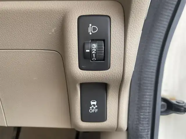 ホンダ Ｎ ＢＯＸ ＋ G Lパッケージ 岡山県 2013(平25)年 8.9万km プレミアムホワイトパール 社外メモリナビ　CN-RE04D/フルセグTV、CD、DVD、AM、FM、Bluetooth/両側スライド/車いす仕様車/電動ウィンチ/ステアリングリモコン/スマートキー/社外アルミホイール