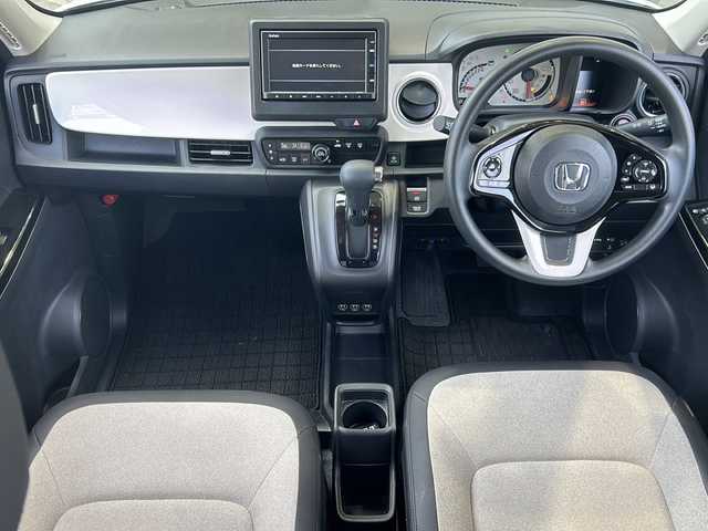 ホンダ Ｎ ＯＮＥ オリジナル 静岡県 2023(令5)年 1.2万km プラチナホワイトパール 純正ナビ/・ラジオ/・CD/DVD/フルセグTV/USB/SD/Bluetooth/ipod/主要装備/・バックカメラ　/・ドライブレコーダー　/・ＥＴＣ/・ホンダセンシング/・車線逸脱防止/・衝突被害軽減ブレーキ/・レーダークルーズコントロール　/・ステアリングリモコン　/・スマートキー　/・ハーフレザーシート/・ＬＥＤヘッドライト/・コーナーセンサー/・ステアリングリモコン/・オートライト/・オートホールド/・プッシュスタート/・スマートキー/・純正フロアマット/・純正アルミホイール