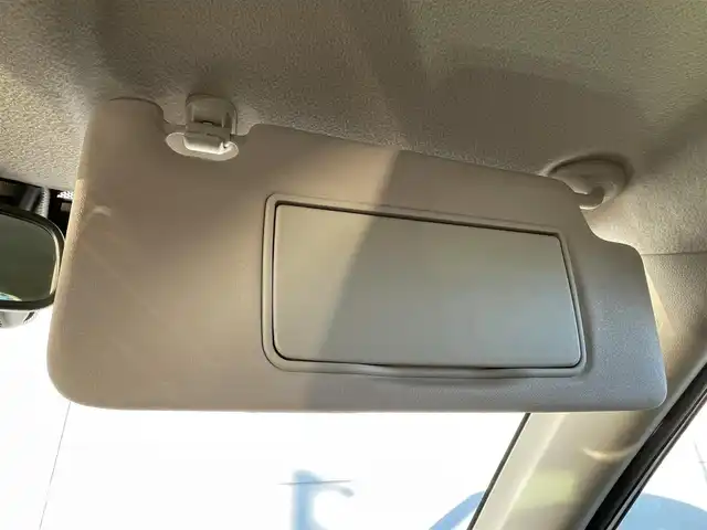 ホンダ Ｎ ＯＮＥ オリジナル 千葉県 2023(令5)年 1.2万km プラチナホワイトパール 純正ナビ/・ラジオ/・CD/DVD/フルセグTV/USB/SD/Bluetooth/ipod/主要装備/・バックカメラ　/・ドライブレコーダー　/・ＥＴＣ/・ホンダセンシング/・車線逸脱防止/・衝突被害軽減ブレーキ/・レーダークルーズコントロール　/・ステアリングリモコン　/・スマートキー　/・ハーフレザーシート/・ＬＥＤヘッドライト/・コーナーセンサー/・ステアリングリモコン/・オートライト/・オートホールド/・プッシュスタート/・スマートキー/・純正フロアマット/・純正アルミホイール