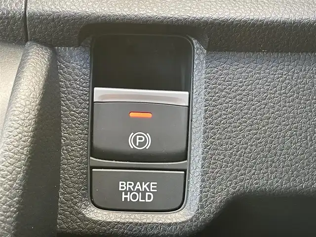 ホンダ Ｎ ＯＮＥ オリジナル 千葉県 2023(令5)年 1.2万km プラチナホワイトパール 純正ナビ/・ラジオ/・CD/DVD/フルセグTV/USB/SD/Bluetooth/ipod/主要装備/・バックカメラ　/・ドライブレコーダー　/・ＥＴＣ/・ホンダセンシング/・車線逸脱防止/・衝突被害軽減ブレーキ/・レーダークルーズコントロール　/・ステアリングリモコン　/・スマートキー　/・ハーフレザーシート/・ＬＥＤヘッドライト/・コーナーセンサー/・ステアリングリモコン/・オートライト/・オートホールド/・プッシュスタート/・スマートキー/・純正フロアマット/・純正アルミホイール