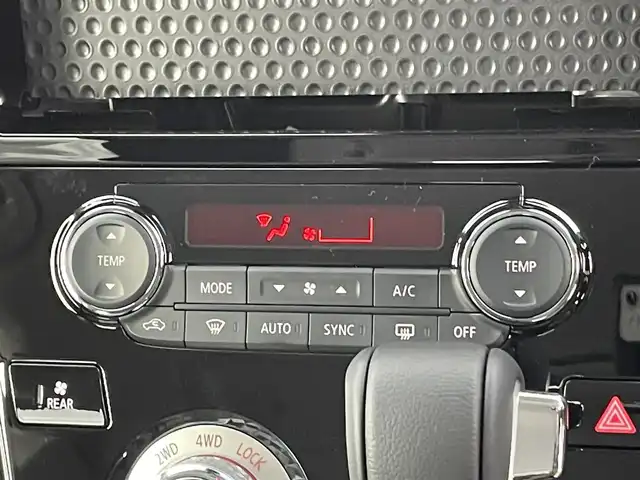 三菱 デリカＤ：５ シャモニー 千葉県 2025(令7)年 0.1千km 白Ⅱ 登録済未使用車/パートタイム4WD/全方位カメラ/両側電動スライドドア/衝突軽減ブレーキ/オートクルーズコントロール/車線逸脱警報/ハーフレザーシート/前席シートヒーター/D席パワーシート/ステアリングヒーター/パワーバックドア/電動パーキングブレーキ/ブレーキホールド/LEDヘッドライト/オートハイビーム/スマートキー/スペアキー/取扱説明書/保証書