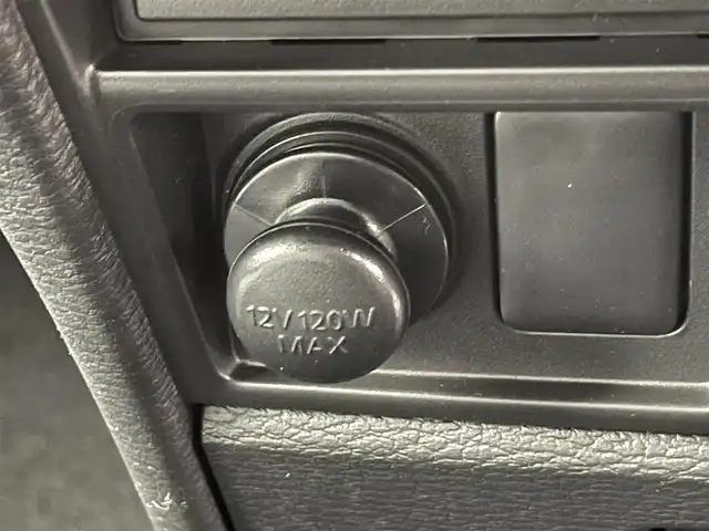 三菱 デリカＤ：５ シャモニー 千葉県 2025(令7)年 0.1千km 白Ⅱ 登録済未使用車/パートタイム4WD/全方位カメラ/両側電動スライドドア/衝突軽減ブレーキ/オートクルーズコントロール/車線逸脱警報/ハーフレザーシート/前席シートヒーター/D席パワーシート/ステアリングヒーター/パワーバックドア/電動パーキングブレーキ/ブレーキホールド/LEDヘッドライト/オートハイビーム/スマートキー/スペアキー/取扱説明書/保証書