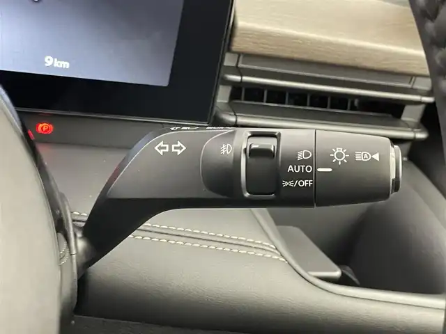 日産 セレナ e－パワー ハイウェイスター V 埼玉県 2025(令7)年 0.1千km プリズムホワイト 登録済未使用車　純正１２．３インチディスプレイオーディオ　フリップダウンモニター　アラウンドビュー　ＢＳＩ　プロパイロット　インテリジェントルームミラー　ＥＴＣ２．０　前後ドラレコ　ワイヤレス充電