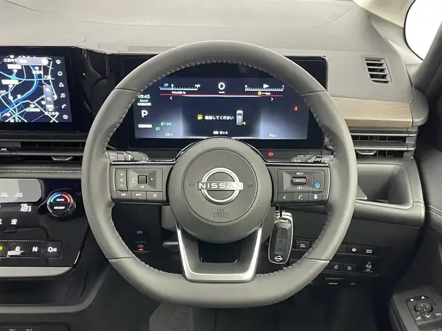 日産 セレナ e－パワー ハイウェイスター V 埼玉県 2025(令7)年 0.1千km プリズムホワイト 登録済未使用車　純正１２．３インチディスプレイオーディオ　フリップダウンモニター　アラウンドビュー　ＢＳＩ　プロパイロット　インテリジェントルームミラー　ＥＴＣ２．０　前後ドラレコ　ワイヤレス充電