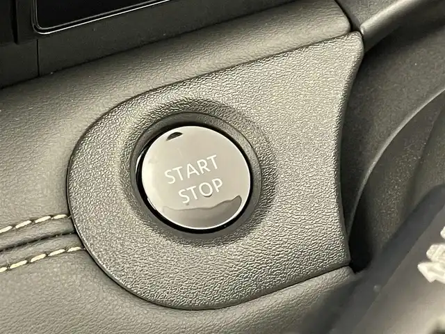 日産 セレナ e－パワー ハイウェイスター V 埼玉県 2025(令7)年 0.1千km プリズムホワイト 登録済未使用車　純正１２．３インチディスプレイオーディオ　フリップダウンモニター　アラウンドビュー　ＢＳＩ　プロパイロット　インテリジェントルームミラー　ＥＴＣ２．０　前後ドラレコ　ワイヤレス充電