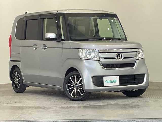ホンダ Ｎ ＢＯＸ G L ホンダセンシング 栃木県 2018(平30)年 4.8万km ルナシルバーM 純正ナビ/（CD/DVD/Bluetooth/フルセグＴＶ）/バックカメラ/ホンダセンシング/リアコーナーセンサー/ビルトインＥＴＣ/前方ドラレコ/片側パワースライド/オートライト/LEDヘッドライト/横滑り防止装置/スマートキー/プッシュスタート/アイドリングストップ/ステアリングスイッチ/電動格納ミラー/社外アルミホイール/純正フロアマット