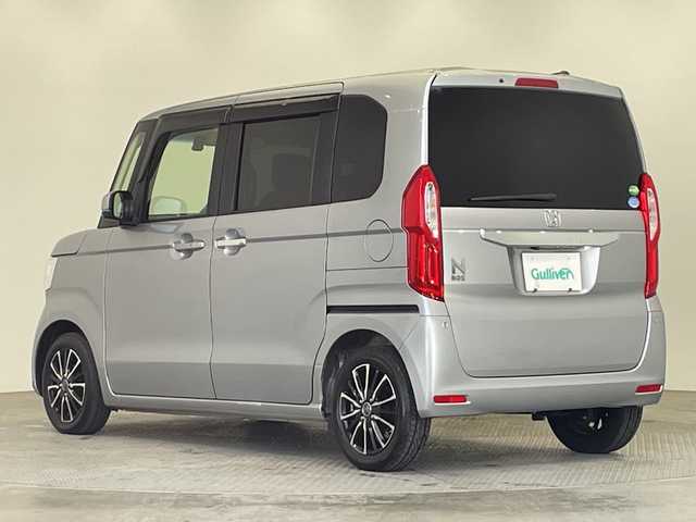 ホンダ Ｎ ＢＯＸ G L ホンダセンシング 栃木県 2018(平30)年 4.8万km ルナシルバーM 純正ナビ/（CD/DVD/Bluetooth/フルセグＴＶ）/バックカメラ/ホンダセンシング/リアコーナーセンサー/ビルトインＥＴＣ/前方ドラレコ/片側パワースライド/オートライト/LEDヘッドライト/横滑り防止装置/スマートキー/プッシュスタート/アイドリングストップ/ステアリングスイッチ/電動格納ミラー/社外アルミホイール/純正フロアマット