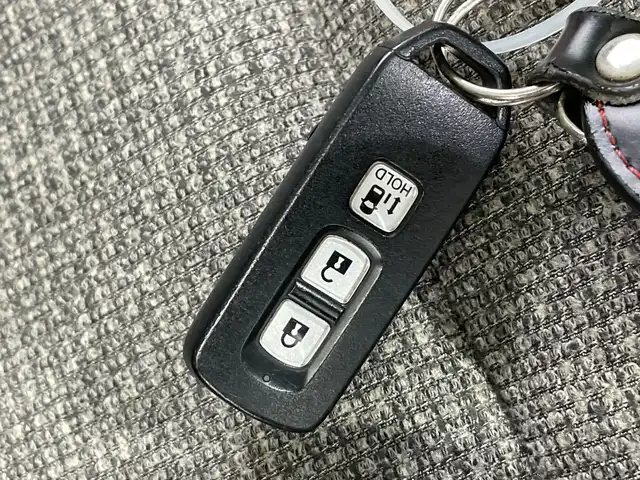 ホンダ Ｎ ＢＯＸ G L ホンダセンシング 栃木県 2018(平30)年 4.8万km ルナシルバーM 純正ナビ/（CD/DVD/Bluetooth/フルセグＴＶ）/バックカメラ/ホンダセンシング/リアコーナーセンサー/ビルトインＥＴＣ/前方ドラレコ/片側パワースライド/オートライト/LEDヘッドライト/横滑り防止装置/スマートキー/プッシュスタート/アイドリングストップ/ステアリングスイッチ/電動格納ミラー/社外アルミホイール/純正フロアマット