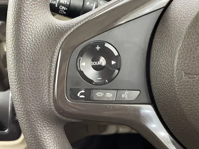 ホンダ Ｎ ＢＯＸ G L ホンダセンシング 栃木県 2018(平30)年 4.8万km ルナシルバーM 純正ナビ/（CD/DVD/Bluetooth/フルセグＴＶ）/バックカメラ/ホンダセンシング/リアコーナーセンサー/ビルトインＥＴＣ/前方ドラレコ/片側パワースライド/オートライト/LEDヘッドライト/横滑り防止装置/スマートキー/プッシュスタート/アイドリングストップ/ステアリングスイッチ/電動格納ミラー/社外アルミホイール/純正フロアマット