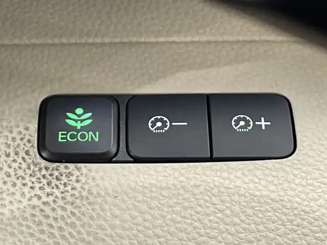 ホンダ Ｎ ＢＯＸ G L ホンダセンシング 栃木県 2018(平30)年 4.8万km ルナシルバーM 純正ナビ/（CD/DVD/Bluetooth/フルセグＴＶ）/バックカメラ/ホンダセンシング/リアコーナーセンサー/ビルトインＥＴＣ/前方ドラレコ/片側パワースライド/オートライト/LEDヘッドライト/横滑り防止装置/スマートキー/プッシュスタート/アイドリングストップ/ステアリングスイッチ/電動格納ミラー/社外アルミホイール/純正フロアマット