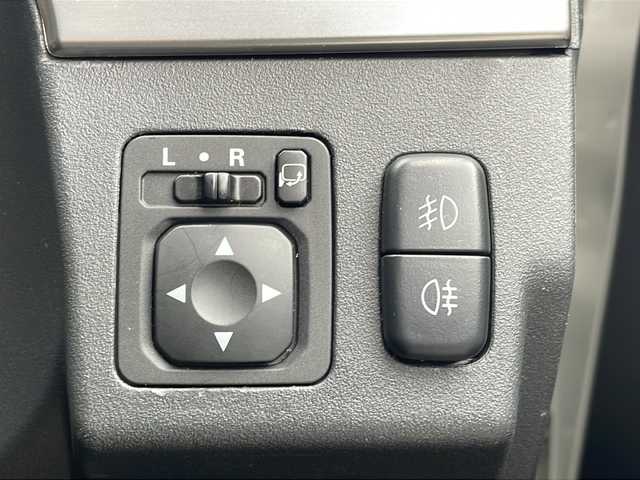 三菱 パジェロ ファイナルエディション 青森県 2019(令1)年 11.8万km ウォームホワイトパール 4WD・ターボ/寒冷地仕様/純正SDナビ・フルセグTV/CD・DVD・Bluetooth・SD/バックカメラ/サンルーフ/黒レザーシート/前席パワーシート・ヒーター/オートマチックハイビーム/クルーズコントロール/前後ドライブレコーダー/リヤデフロック/ETC/HIDライト/フォグランプ/純正18インチアルミ夏タイヤ/純正17インチアルミ冬タイヤ有/ブラックルーフレール/スペアキー/保証書・取説書/ファイナルエディションシリアルNo.635/700