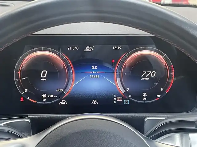メルセデス・ベンツ ＧＬＢ２００ｄ AMGライン 千葉県 2020(令2)年 3.4万km ポーラホワイト パノラミックスライディングルーフ/ヘッドアップディスプレイ/ハーフレザーシート/パワーシート/シートヒーター/純正HDDナビ/360°カメラ/地デジTV/パワーバックドア/LEDライト/純正18インチAW