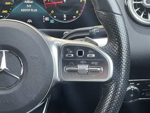 メルセデス・ベンツ ＧＬＢ２００ｄ AMGライン 千葉県 2020(令2)年 3.4万km ポーラホワイト パノラミックスライディングルーフ/ヘッドアップディスプレイ/ハーフレザーシート/パワーシート/シートヒーター/純正HDDナビ/360°カメラ/地デジTV/パワーバックドア/LEDライト/純正18インチAW