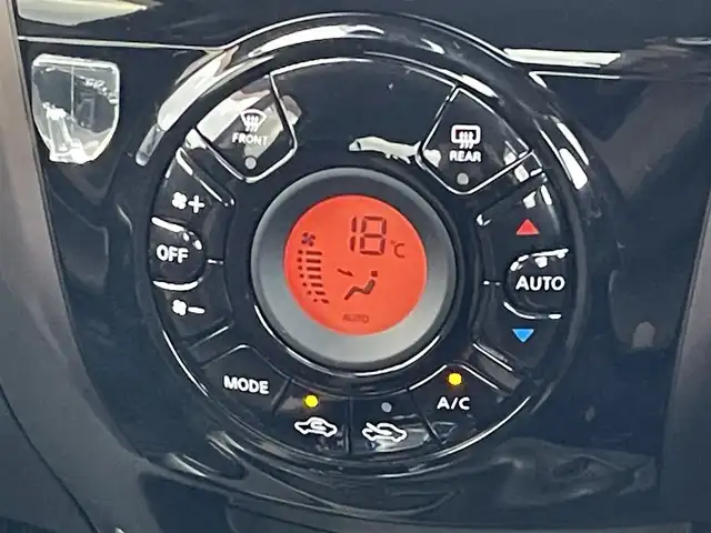 日産 ノート e－パワー メダリスト 福岡県 2017(平29)年 5.6万km インペリアルアンバーP 純正ナビ（ＭＭ３１７Ｄ－Ｗ）/フルセグTV/CD/DVD/BT/SD/AM/FM/AUX/全周囲カメラ/衝突軽減/デジタルインナーミラー/レーンキープアシスト/コーナーセンサー/ＬＥＤオートライト/フォグランプ/純正１５アルミ/ＥＴＣ/ドラレコ