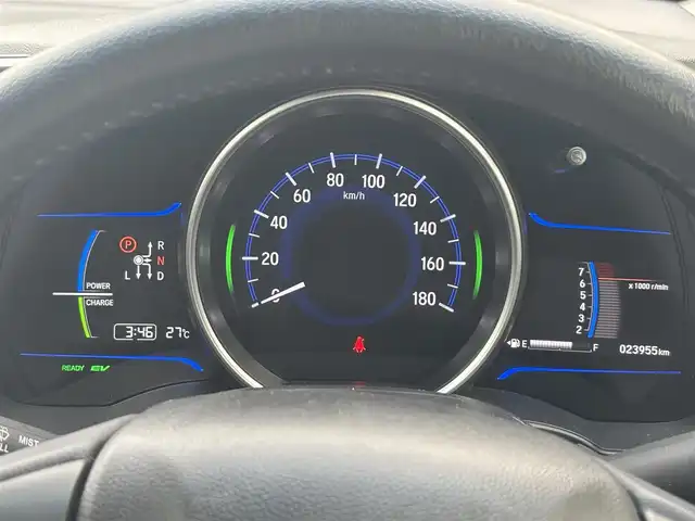 ホンダ フィット ハイブリット Lパッケージ 京都府 2016(平28)年 2.4万km プレミアムホワイトパールⅡ  シティブレーキシステム/ LEDヘッドライト/ 前後コーナーセンサー/ クルーズコントロール/ ホンダスマートキー　スペアキーあり/ プッシュスタート/ ギャザーズナビ/ フルセグ/ BTオーディオ/ CD DVD/ バックカメラ/ 車検R9.9.25/ 登録時走行距離　23946キロ