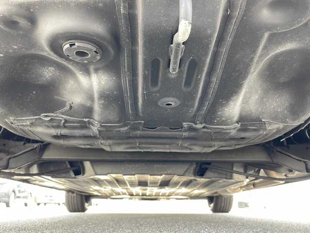 ホンダ フィット ハイブリット Lパッケージ 富山県 2016(平28)年 2.4万km プレミアムホワイトパールⅡ 禁煙車/純正ナビ/バックカメラ/フルセグTV/クルーズコントロール/電動格納ミラー/前後コーナーセンサー/プッシュスタート/スマートキー/スペアキー/アイドリングストップ/ETC/純正フロアマット/LEDヘッドライト/ハーフレザーシート/横滑り防止装置/盗難防止装置