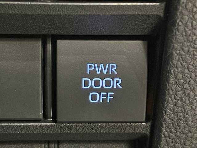 トヨタ ヴォクシー S－Z 宮城県 2022(令4)年 3.6万km スパークリングブラックパールクリスタルシャイン 4WD/ワンオーナー/寒冷地仕様/両側パワースライドドア/トヨタセーフティーセンス/・プリクラッシュセーフティー/・レーントレーシングアシスト/・レーンディパーチャーアラート/・レーダークルーズコントロール/・アダプティブハイビームシステム/・ロードサインアシスト/・発進遅れ告知機能/・レーンチェンジアシスト/・電動パーキングブレーキ/・ブレーキホールド/純正ナビ10.5インチHDディスプレイ/・AM/FM/Bluetooth/USB/CD/HDMI/Miracost/・純正ビルドインETC2.0/・ECOモード/・車外バックカメラ/・TVキャンセラー/コーナーセンサー前後/衝突被害軽減システム/オートライト/LEDヘッドライト/革巻きステアリング/・ステアリングスイッチ/・電子パーキング/・オートブレーキホールド/・車線逸脱警報装置/シートヒーター（運転席＋助手席）/３列シート/サンシェード/純正フロアマット/純正16インチアルミホイール/積込スタッドレスタイヤ