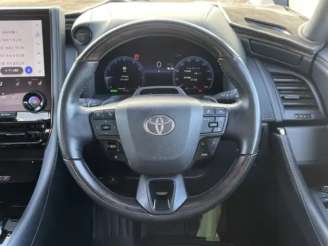 トヨタ アルファードハイブリット Z 宮崎県 2024(令6)年 2.5万km ブラック 大画面14インチHDディスプレイオーディオ/・フルセグTV・Bluetooth・AM・FM/左右独立ムーンルーフ/パノラミックビューモニター/モデリスタエアロ【F・S・Rアンダー】/モデリスタ20インチアルミホイール/パワーバックドア/D/N席・セカンドシート/・パワーシート/D席メモリーシート/D/N席・セカンドシート/・ベンチレーション・シートヒーター/両側パワースライドドア/前後ドライブレコーダー【TZ-DR210】/ビルトイン2.0ETC/置くだけ充電/レーダークルーズコントロール/アドバンスパーク/デジタルインナーミラー/ブラインドスポットモニター