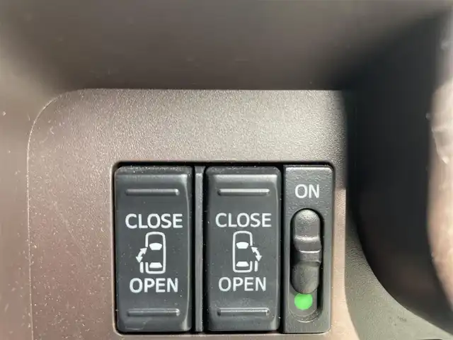 トヨタ ルーミー G 福岡県 2020(令2)年 4.4万km ブラックマイカメタリック 純正ナビ/（AM/FM/CD/DVD/SD/SDREC/BT/フルセグ）/クルーズコントロール/前後コーナーセンサー/衝突軽減ブレーキ/オートハイビーム/両側パワースライドドア/ETC/バックカメラ/前後ドライブレコーダー/LEDヘッドライト/純正フロアマット/純正ドアバイザー/オートライト/オート電動格納ミラー/ステアリングスイッチ/プッシュスタート/スマートキー/保証書・記録簿