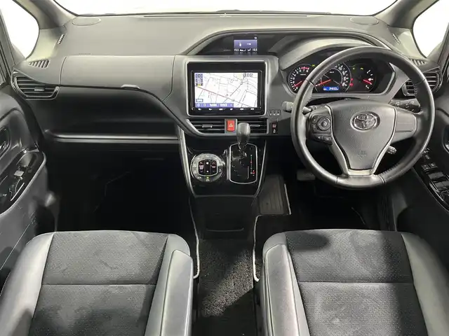 トヨタ ヴォクシー ZS 煌Ⅲ 大阪府 2021(令3)年 3.5万km ブラック 純正ナビＴＶ　ハーフレザー　バックカメラ　ＥＴＣ　ドラレコ　レーンアシスト　アイドリングストップ　オートハイビーム　ＬＥＤヘッドライト　衝突軽減　両側電動　プッシュスタート　スマートキー　フォグランプ