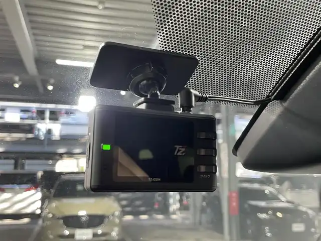 トヨタ ヴォクシー ZS 煌Ⅲ 大阪府 2021(令3)年 3.5万km ブラック 純正ナビＴＶ　ハーフレザー　バックカメラ　ＥＴＣ　ドラレコ　レーンアシスト　アイドリングストップ　オートハイビーム　ＬＥＤヘッドライト　衝突軽減　両側電動　プッシュスタート　スマートキー　フォグランプ