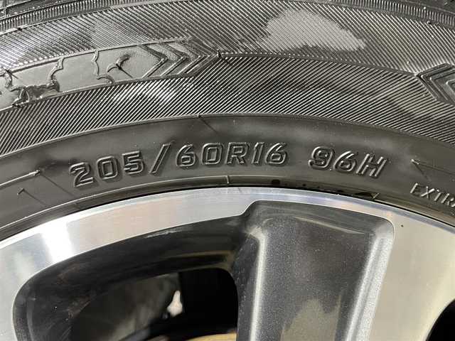 トヨタ ヴォクシー ZS 煌Ⅲ 大阪府 2021(令3)年 3.5万km ブラック 純正ナビＴＶ　ハーフレザー　バックカメラ　ＥＴＣ　ドラレコ　レーンアシスト　アイドリングストップ　オートハイビーム　ＬＥＤヘッドライト　衝突軽減　両側電動　プッシュスタート　スマートキー　フォグランプ