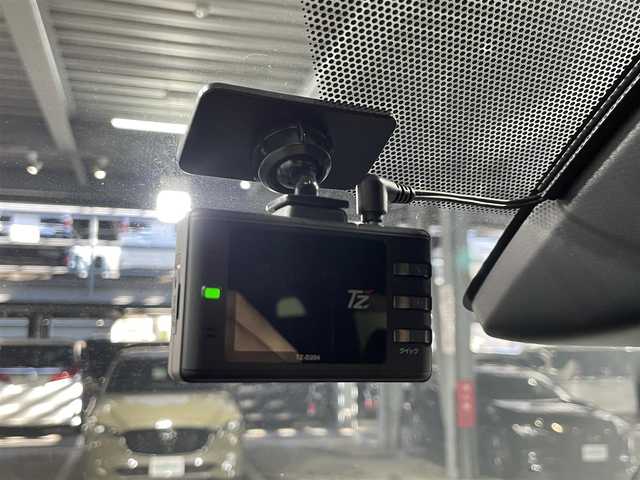 トヨタ ヴォクシー ZS 煌Ⅲ 大阪府 2021(令3)年 3.5万km ブラック 純正ナビＴＶ　ハーフレザー　バックカメラ　ＥＴＣ　ドラレコ　レーンアシスト　アイドリングストップ　オートハイビーム　ＬＥＤヘッドライト　衝突軽減　両側電動　プッシュスタート　スマートキー　フォグランプ