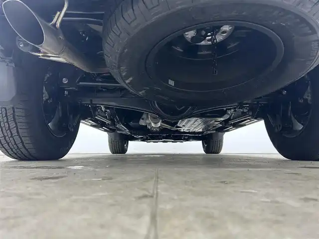 トヨタ ランドクルーザー ２５０ ZX ファーストエディション 千葉県 2024(令6)年 0.7万km ベージュⅡ 禁煙車/ワンオーナー/４WD/・ダウンヒルアシストコントロール/トヨタセーフティセンス/・プリクラッシュセーフティ/・プリクラッシュセーフティブレーキ/・レーントレーシングアシスト/・レーンディパーチャーアラート/・クリアランスソナー/・レーダークルーズコントロール/・ブラインドスポットモニター/・ヘッドアップディスプレイ/モデリスタキット/・ドアプロテクター、リアバンパーステップガード/サンルーフ/JBLプレミアムサウンド/パワーバックドア/純正12.３型ディスプレイオーディオナビ付き/・Bluetooth/USB/フルセグTV/・全方位カメラ/・ビルトインETCETC2.0/・ドライブレコーダー/デジタルインナーミラー/革巻きステアリング/・ステアリングスイッチ/・ステアリングヒーター/・パドルシフト/MT付きAT/レザーシート/・DNパワーシート/・D席メモリ付き/・電動格納サードシート/・全席シートヒーター/・全席ベンチレーション/置くだけ充電/１００V電源/純正フロアマット/純正18インチAW