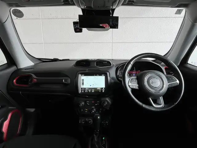 クライスラー・ジープ ジープ レネゲード トレイルホーク 山形県 2018(平30)年 4.8万km 黒 純正メモリナビ　/フルセグTV　/ETC　/Bluetooth /ルーフレール　/純正フロアマット　/オートライト　/電動格納ミラー　/コーナーセンサー　/横滑り防止装置　/レーンキーピングアシスト　/ブラインドスポット