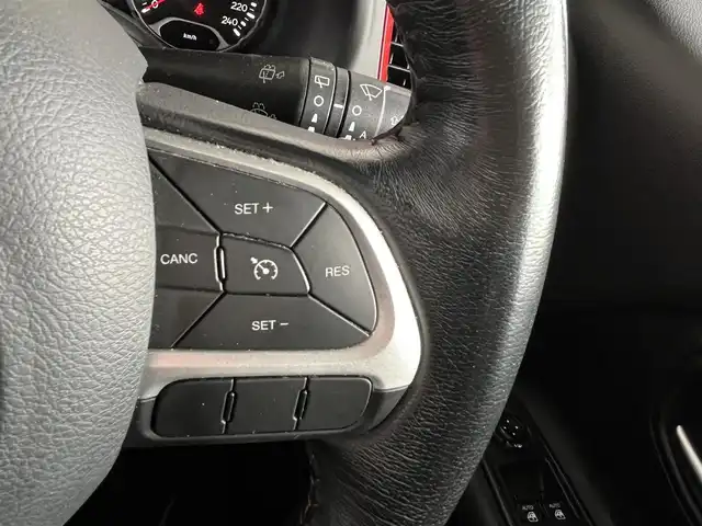 クライスラー・ジープ ジープ レネゲード トレイルホーク 山形県 2018(平30)年 4.8万km 黒 純正メモリナビ　/フルセグTV　/ETC　/Bluetooth /ルーフレール　/純正フロアマット　/オートライト　/電動格納ミラー　/コーナーセンサー　/横滑り防止装置　/レーンキーピングアシスト　/ブラインドスポット