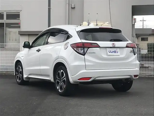 ホンダ ヴェゼル ハイブリッド Z 栃木県 2014(平26)年 10.3万km ホワイトオーキッドパール (株)IDOMが運営する【じしゃロン小山店】の自社ローン対象車両になります。こちらは現金ご利用時の価格です。/自社ローンご希望の方は別途その旨お申付け下さい。//禁煙車/純正フルセグナビ/（CD/DVD/AM/FMラジオ）/(Bluetooth)/スマートキー/プッシュスタート/バックカメラ/ＥＴＣ/クルーズコントロール/シティブレーキアクティブシステム/ルーフレール/シートヒーター/チップアップシート/ステアリングリモコン/電動格納ドアミラー/パワーウインドウ/オートライト/自動防眩ミラー