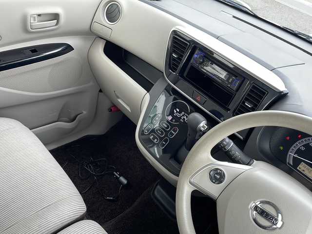 日産 デイズ ルークス X 山口県 2016(平28)年 3.7万km クールシルバー ワンオーナー車/KENWOODオーディオ/・AM/FMラジオ/・CD再生機能/両側パワースライドドア/アラウンドビューモニター/バックカメラ/ＥＴＣ/スマートキー/プッシュスタート/スペアキー1本/保証書/取扱説明書/純正フロアマット/後席サーキュレーター/サイドマーカーランプ/ドアバイザー