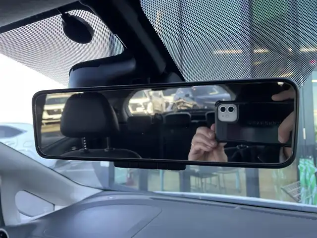 日産 ノート e－パワー メダリスト 東京都 2017(平29)年 7.7万km ブリリアントホワイトパール 純正ナビ（MM316D-W)/(CD/DVD/フルセグTV/BT)/アラウンドビューモニター/前後ソナー/車線逸脱防止支援システム/エマージェンシーブレーキ/車線逸脱防止支援システム/ＥＴＣ/インテリジェントルームミラー/オートライト/ＬＥＤヘッドライト/プッシュスタート/シートカバー/純正１５インチＡＷ/純正フロアマット/取扱説明書/スマートキー×２