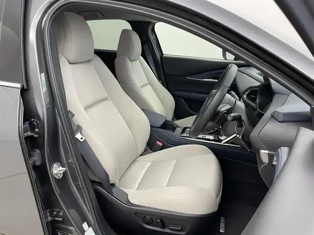 マツダ ＣＸ－３０ 20S プロアクティブツーリングセレ 埼玉県 2019(令1)年 1.3万km マシーングレープレミアムM 純正ナビ/フルセグTV/Bluetooth/全周囲カメラ/コーナーセンサー/レーンキープアシスト/衝突被害軽減システム/BSM/レーダークルーズコントロール/ビルトインETC/横滑り防止装置/プッシュスタート/MTモード付AT/パドルシフト/D席パワーシート/前席シートヒーター/ステアリングヒーター/スマートキー/パワーバックドア/オートライト/オートハイビーム/LEDヘッドライト/フォグランプ