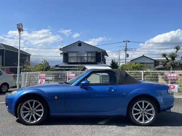 マツダ ロードスター RS 静岡県 2005(平17)年 5.9万km ウィニングブルーメタリック ユーザー買取車両/BOSEサウンド/オープンカー【手動】/6速MT/FM・AM・CD・MP3/純正アルミホイール17インチ/パワーウィンドウ/ABS/ETC/タイヤサイズ205/45/17
