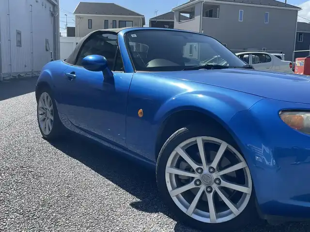 マツダ ロードスター RS 静岡県 2005(平17)年 5.9万km ウィニングブルーメタリック ユーザー買取車両/BOSEサウンド/オープンカー【手動】/6速MT/FM・AM・CD・MP3/純正アルミホイール17インチ/パワーウィンドウ/ABS/ETC/タイヤサイズ205/45/17