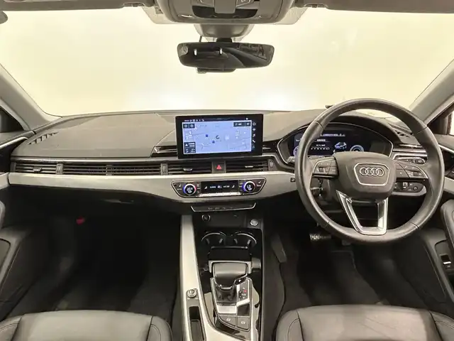 アウディ Ａ４ 35TDI アドバンスド 岡山県 2022(令4)年 1.6万km グレイシアホワイトメタリック アウディプレセンス/速度警告/アウディアクティブブレーキアシスト/純正MMIナビ/360°カメラ/BT/Applecarplay/Androidauto/バーチャルコクピット/マトリクスLED/AHB/レザーシート/PWシート/シートヒータ/PWリアゲート/オートホールド/クルコン/パドルシフト/アドバンストキー/コーナーセンサー
