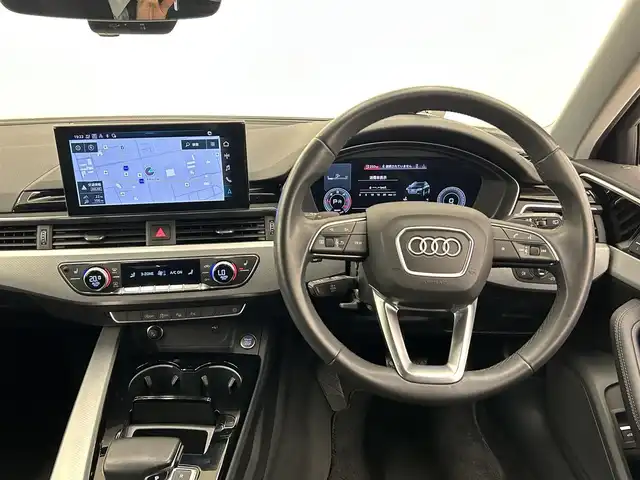 アウディ Ａ４ 35TDI アドバンスド 岡山県 2022(令4)年 1.6万km グレイシアホワイトメタリック アウディプレセンス/速度警告/アウディアクティブブレーキアシスト/純正MMIナビ/360°カメラ/BT/Applecarplay/Androidauto/バーチャルコクピット/マトリクスLED/AHB/レザーシート/PWシート/シートヒータ/PWリアゲート/オートホールド/クルコン/パドルシフト/アドバンストキー/コーナーセンサー