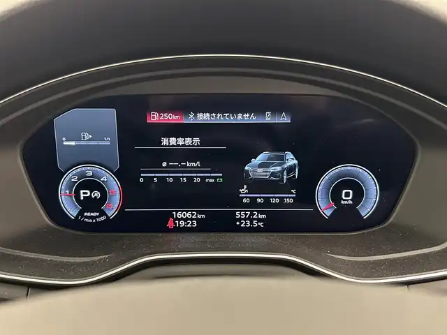 アウディ Ａ４ 35TDI アドバンスド 岡山県 2022(令4)年 1.6万km グレイシアホワイトメタリック アウディプレセンス/速度警告/アウディアクティブブレーキアシスト/純正MMIナビ/360°カメラ/BT/Applecarplay/Androidauto/バーチャルコクピット/マトリクスLED/AHB/レザーシート/PWシート/シートヒータ/PWリアゲート/オートホールド/クルコン/パドルシフト/アドバンストキー/コーナーセンサー