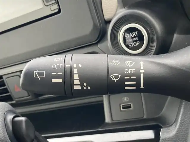 日産 デイズ X 島根県 2022(令4)年 1.1万km ホワイトパール ディーラーOPナビ(CD/DVD/BT/フルセグ)/アラウンドビューモニター/エマージェンシーブレーキ/車線逸脱警報/オートライト/アイドリングストップ/ステアリングスイッチ/純正フロアマット/純正ドアバイザー/スペアキー×1