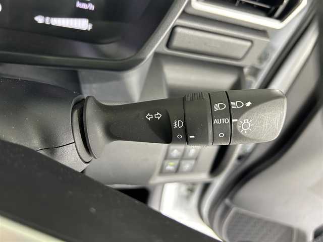 トヨタ ライズ Z 佐賀県 2024(令6)年 0.7万km シャイニングホワイトパール 社外7インチナビ【MDV-D310】/【Bluetooth.CD】/衝突被害軽減システム/レーダークルーズコントロール/レーンアシスト/クリアランスソナー/オートマチックハイビーム/オートライト/先行車発進告知機能/バックカメラ/前方ドライブレコーダー/LEDヘッドライト/ETC/アイドリングストップ/フォグライト/運転席・助手席シートヒーター/純正17インチアルミホイール/スマートキー/スペアキー×１/プッシュスタート