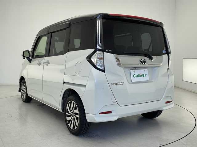 トヨタ ルーミー カスタムG 千葉県 2021(令3)年 8.6万km ブラックマイカメタリック/パールホワイト2トーン 純正SDナビ/フルセグTV/Bluetooth/CD/DVD/USB/バックカメラ/前後ドライブレコーダー/ビルトインETC/両側パワースライドドア/ステアリングリモコン/追従クルーズコントロール/衝突被害軽減システム/レーンキープアシスト/パーキングアシスト/シートヒーター/ISOFIX