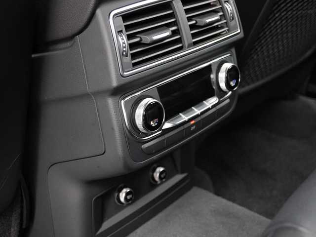アウディ Ｑ７ ブラックスタイリング 静岡県 2019(平31)年 1.7万km 黒 125台限定モデル　ブラックデザイン/MMIナビゲーションTV Bluetooth/全方位カメラ/ブラックレザーシート シートヒーター /シートヒーター /バーチャルコクピット/Audi Sport20インチブラックアルミホイール/ブラックルーフレール/マトリクスLEDヘッドライト/Audyプレセンス衝突軽減ブレーキ　レーンアシスト/アダプティブクルーズコントロール/サイドアシスト/サードシート電動格納シート/ドライブセレクト/パワーバックドア /DSRCETC